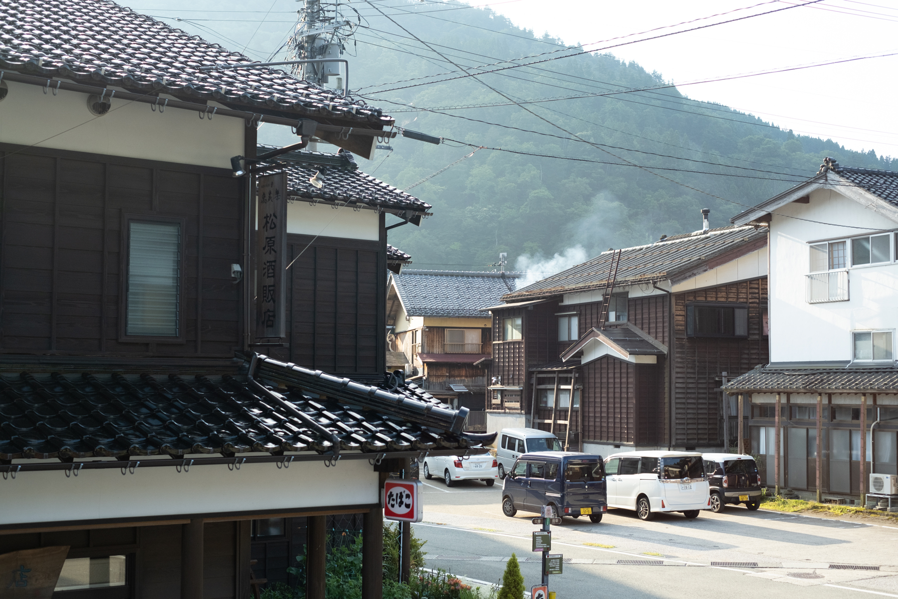 「白峰（しらみね）」の街並み1